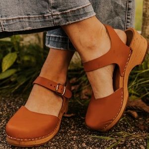 MIA Sofia Sandal Clogs